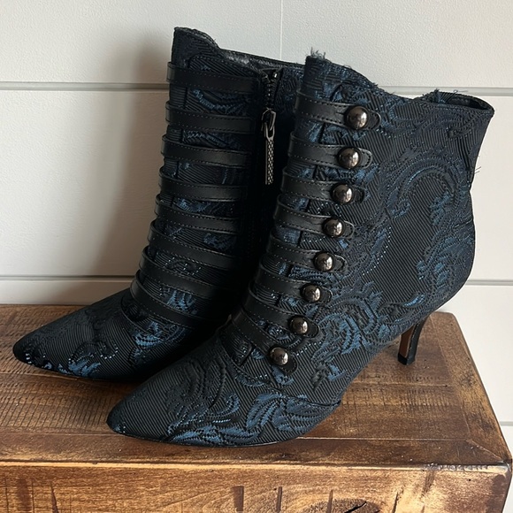 Donald J. Pliner Blue and Black Heeled Boots with Elegant Lace-Up Design - Picture 1 of 9